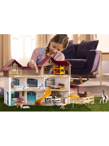 Вилла и прилегающая территория Schleich Lakeside 