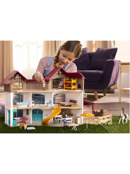 Вилла и прилегающая территория Schleich Lakeside 